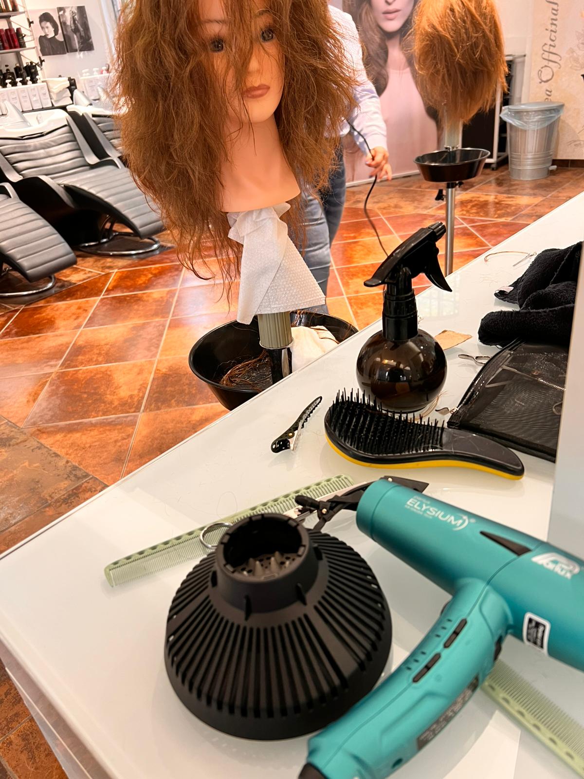 La nuova era digitale di Parlux ELYSIUM® per la formazione d'eccellenza di Threedom Group